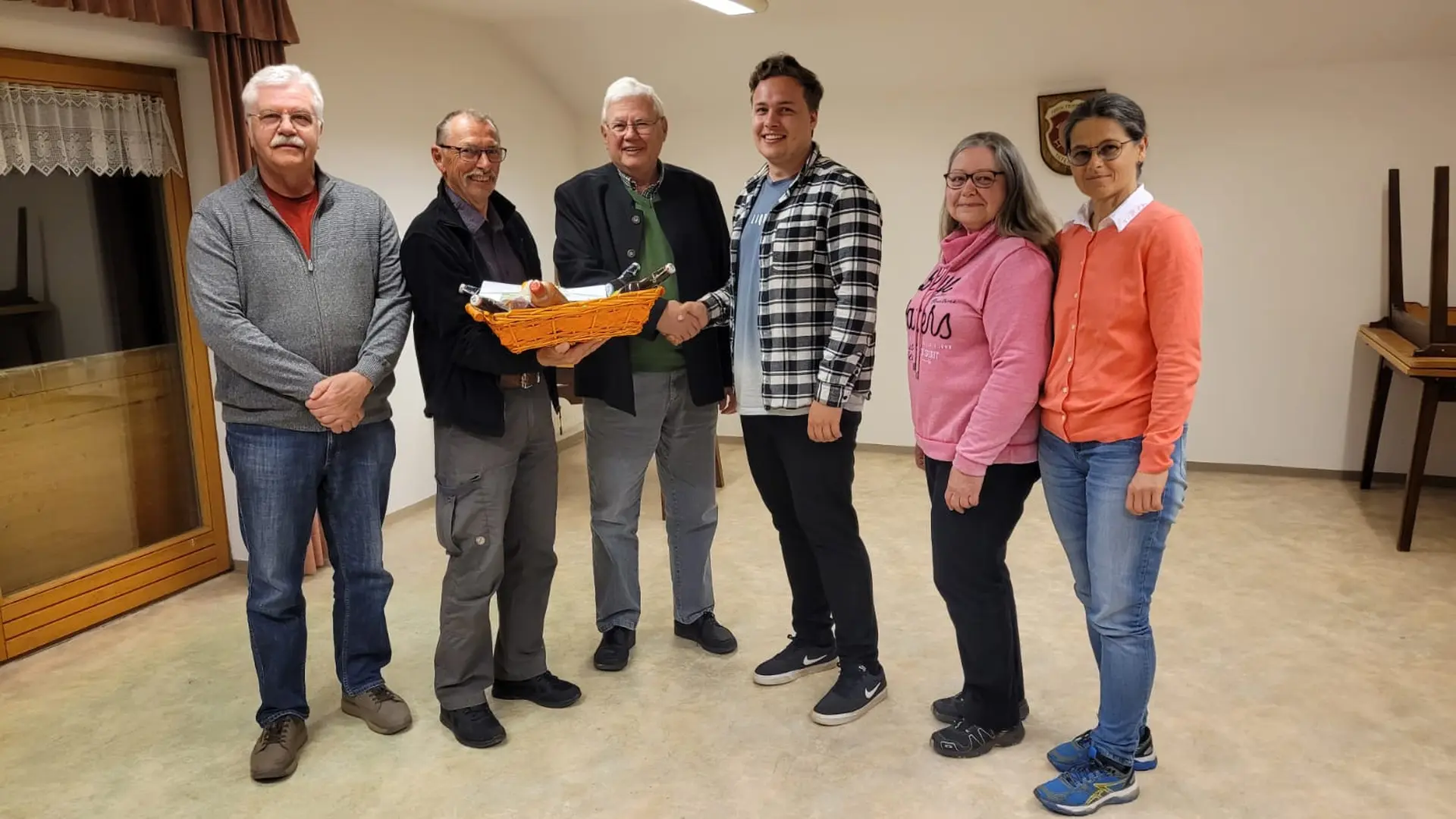 Hans übergibt sein Amt als 1. Vorsitzender an Tobias